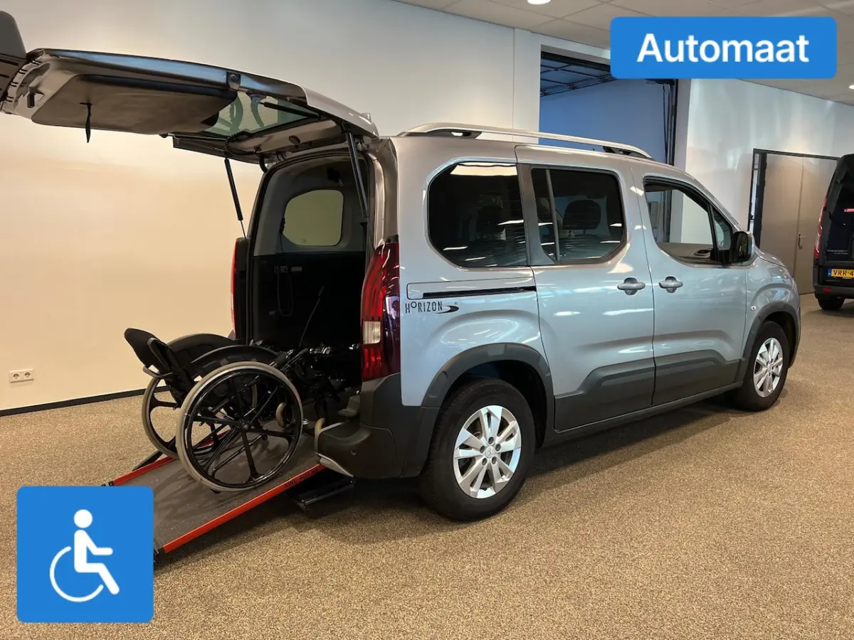 L1 Rolstoelauto Automaat 3+1 of 5+0