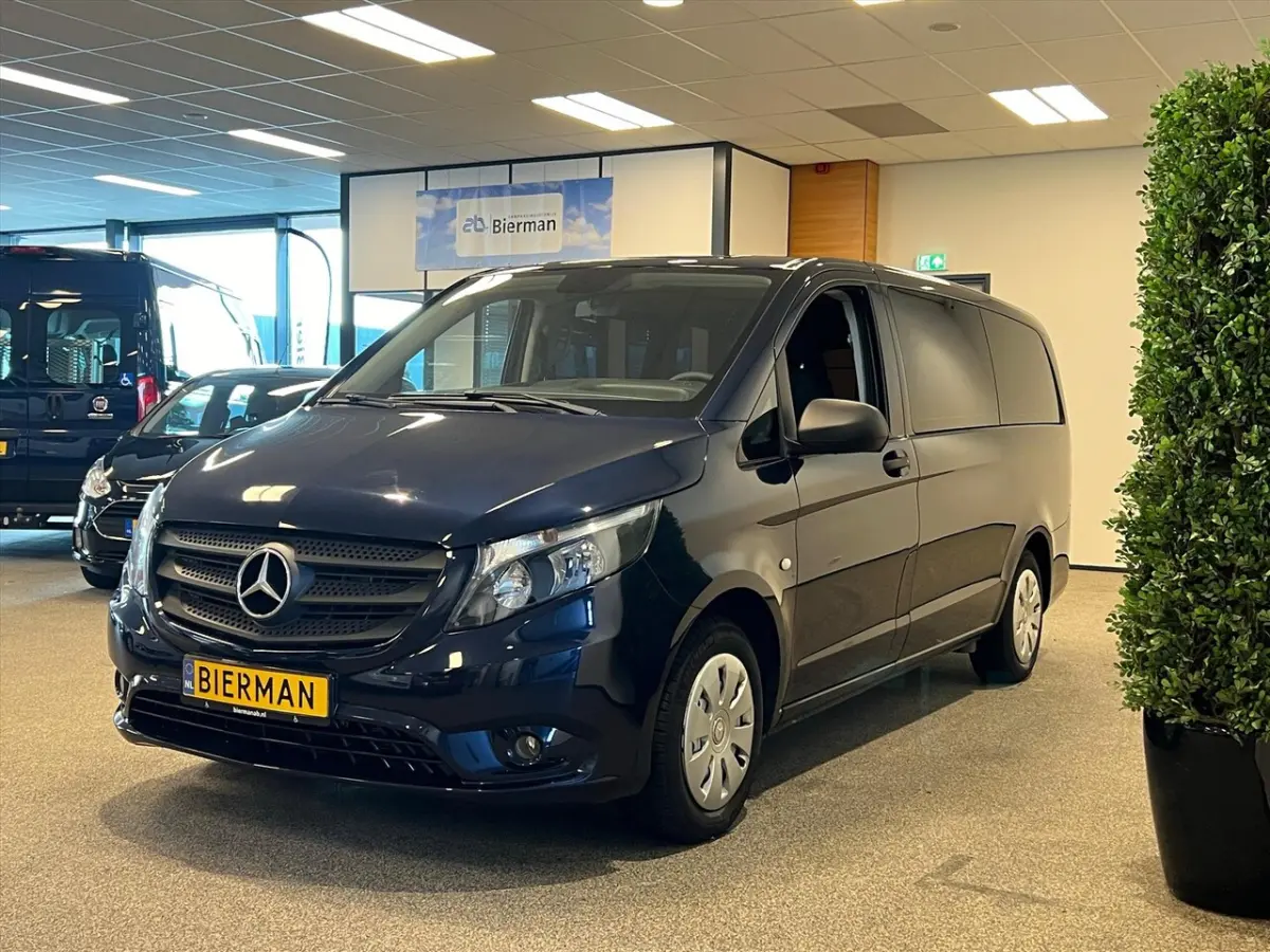 L2H1 Rolstoelbus Automaat (airco) - rolstoel voorin
