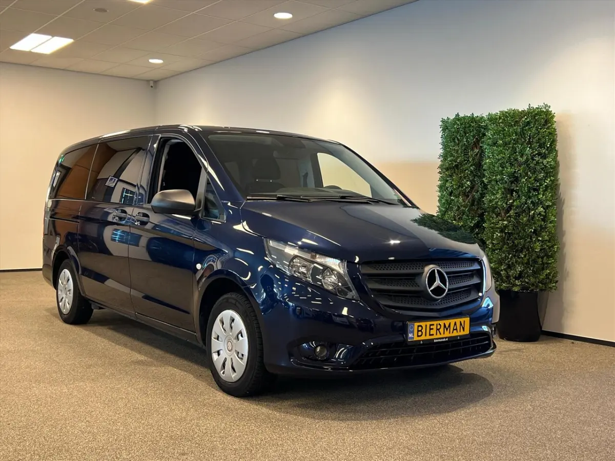 L2H1 Rolstoelbus Automaat (airco) - rolstoel voorin
