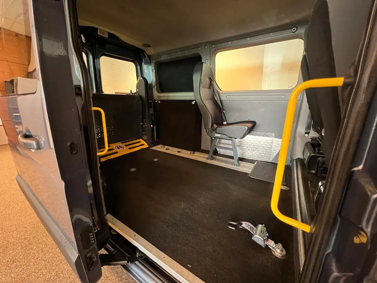 L1H1 Rolstoelbus Automaat