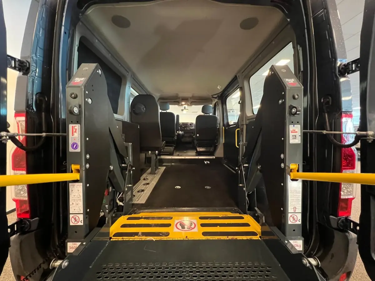 L1H1 Rolstoelbus Automaat