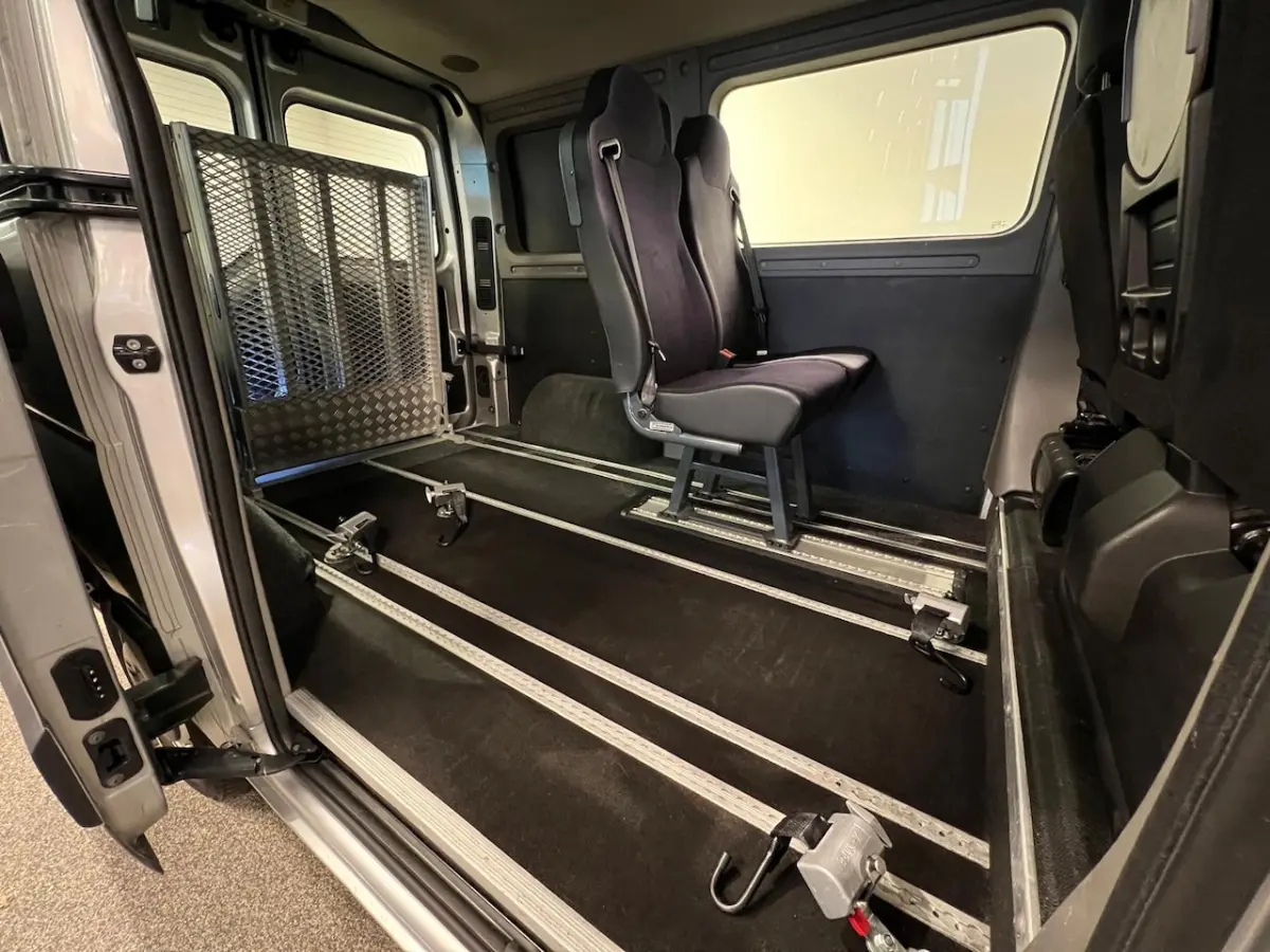 L1H1 Rolstoelbus Automaat