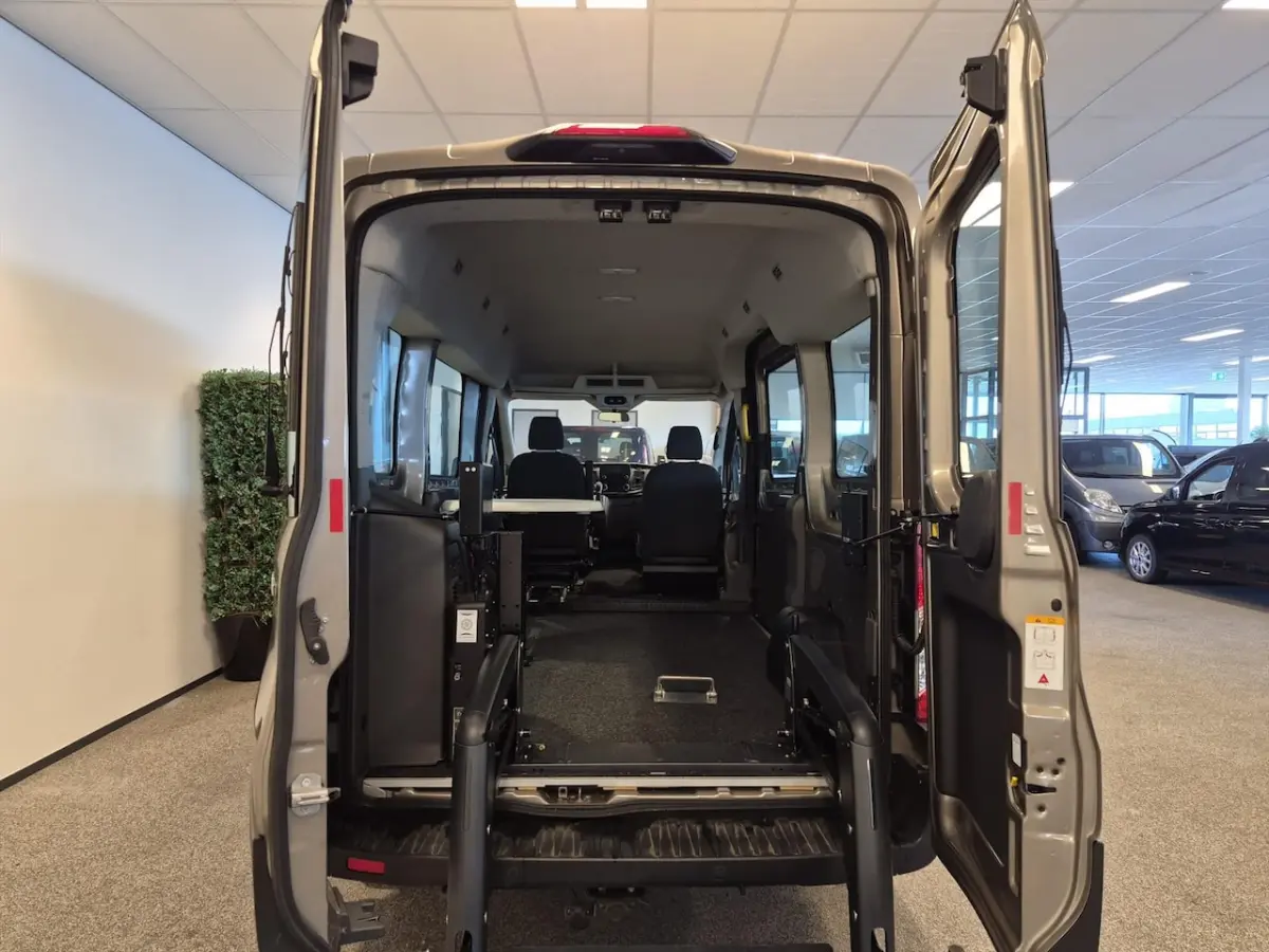 L2H2 Rolstoelbus Automaat