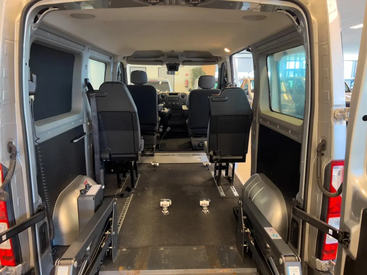 L1H1 Rolstoelbus Automaat
