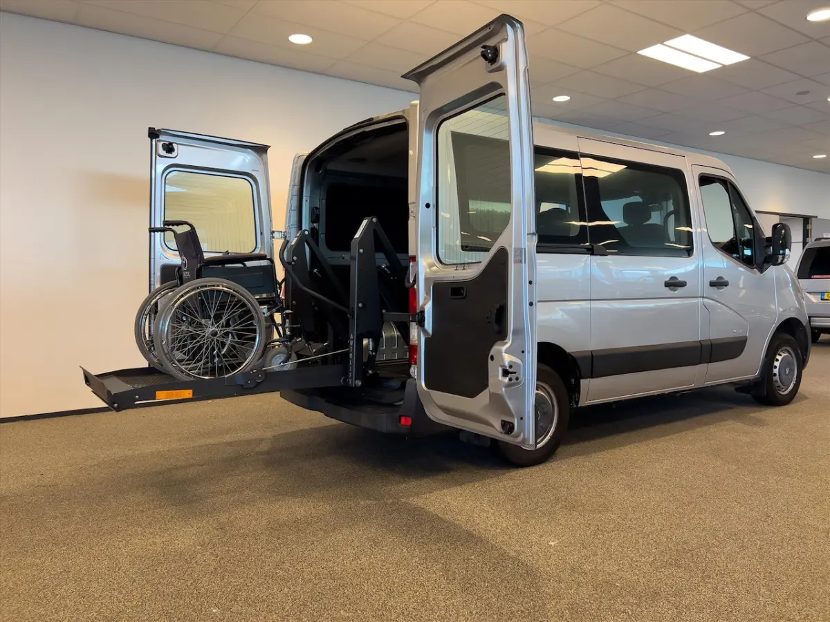 L1H1 Rolstoelbus Automaat