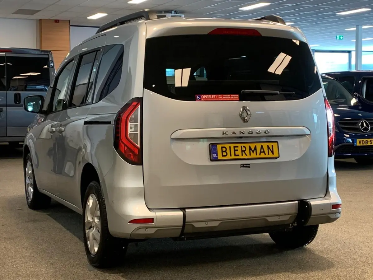 Rolstoelauto Automaat