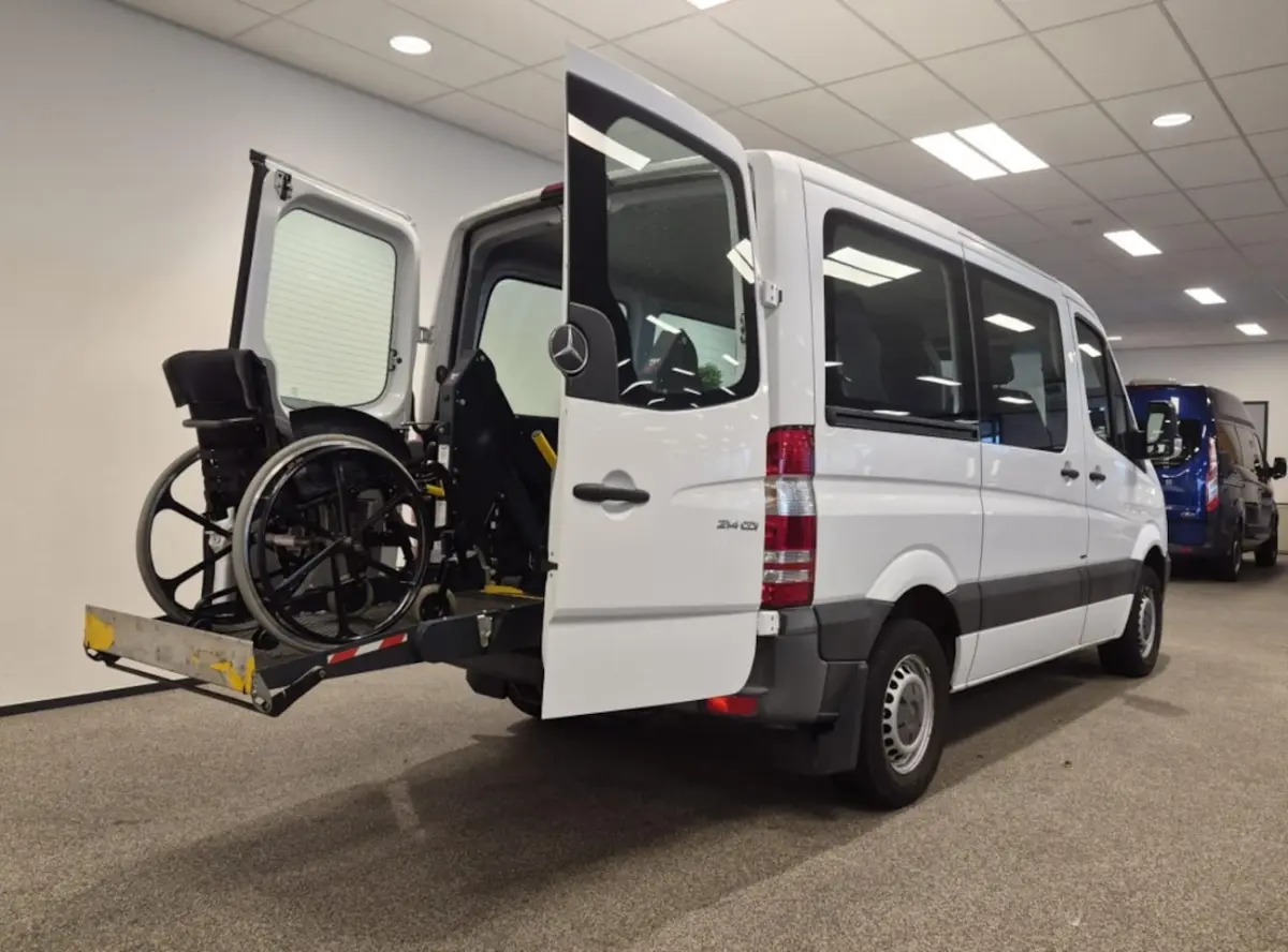 L1H1 Rolstoelbus Automaat - Zelfrijder