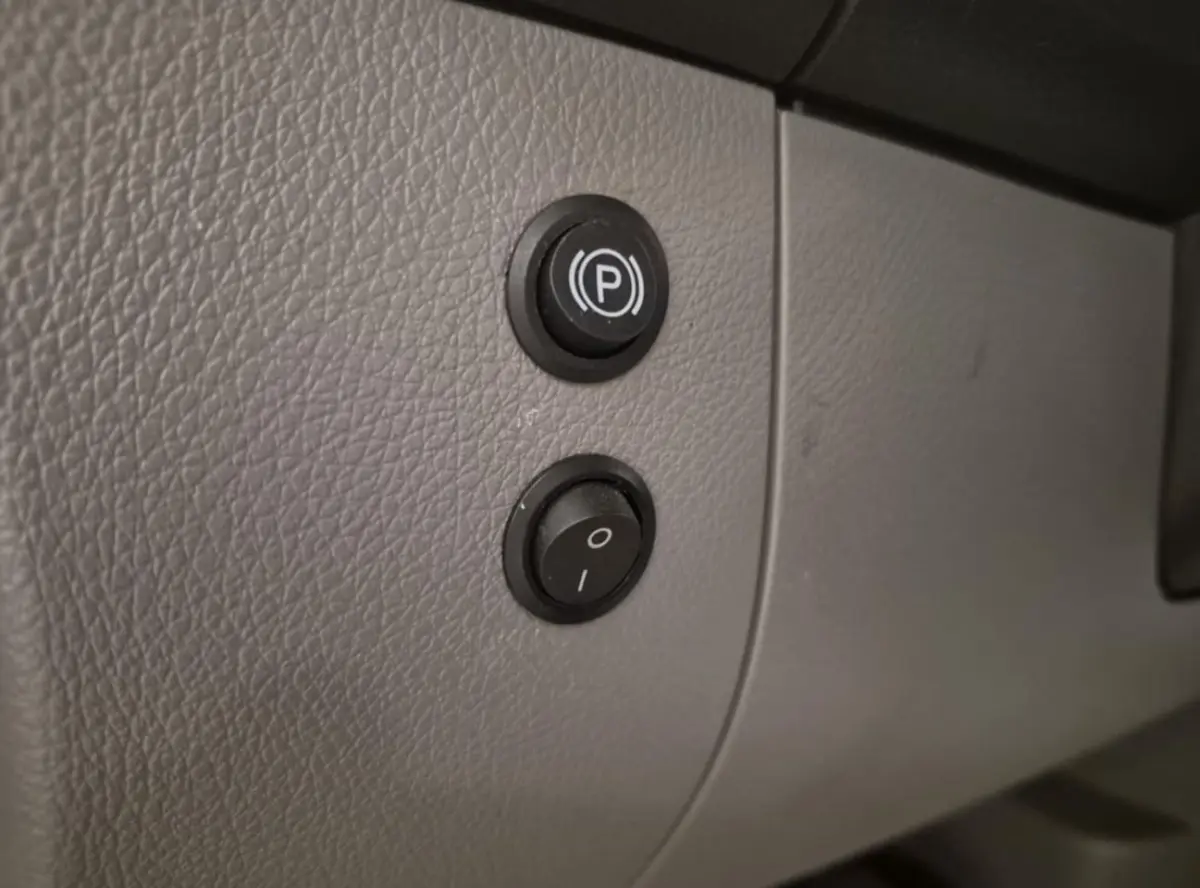 L1H1 Rolstoelbus Automaat - Zelfrijder