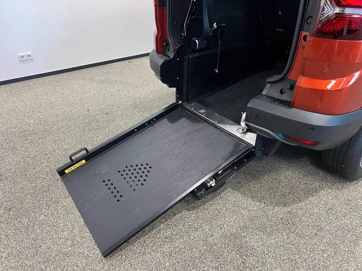 Rolstoelauto 5+1