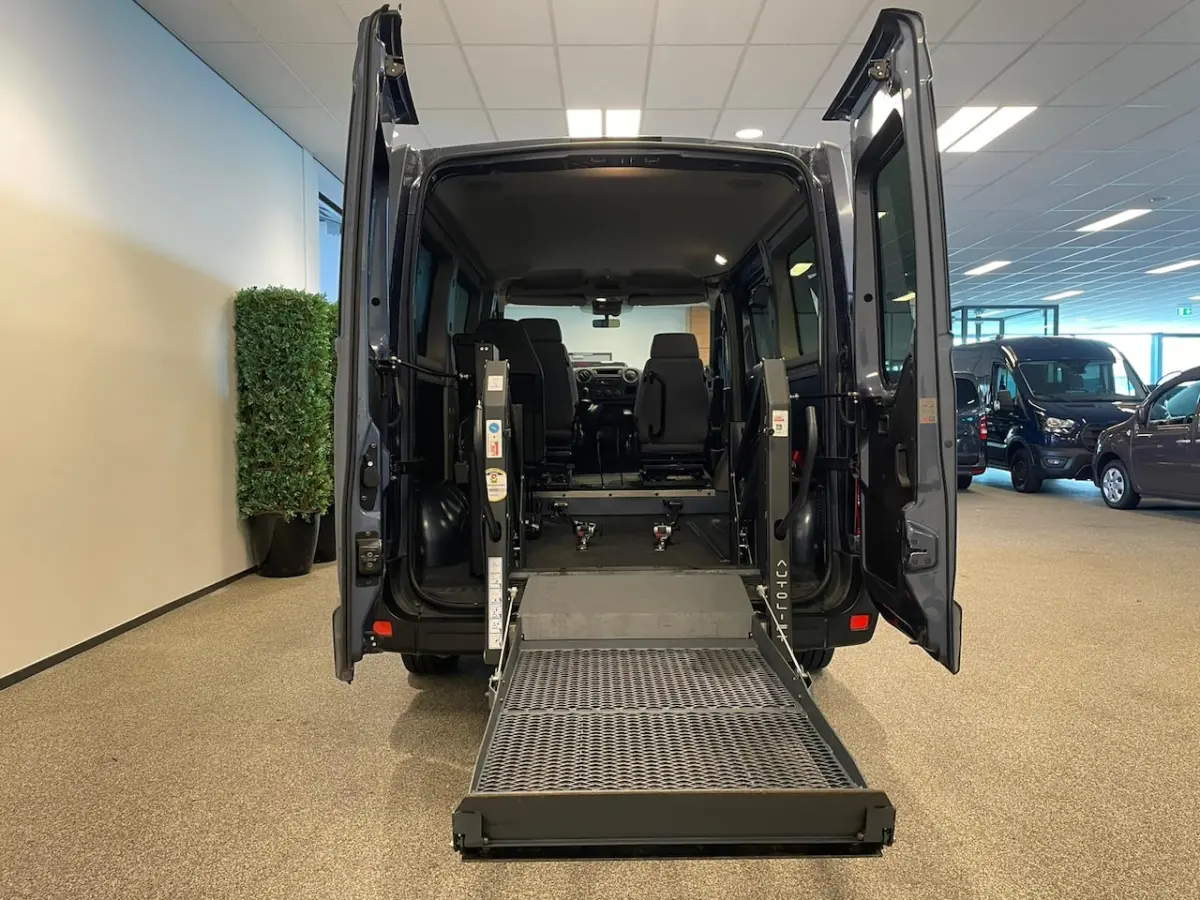 L1H1 Rolstoelbus Automaat
