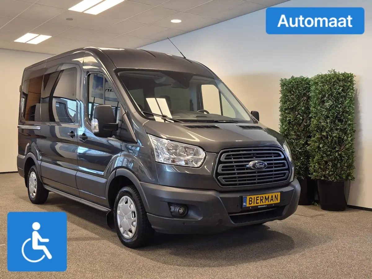 L2H2 Rolstoelbus Automaat - rolstoel voorin