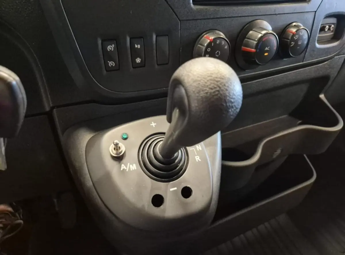 L1H1 Rolstoelbus Automaat (airco)