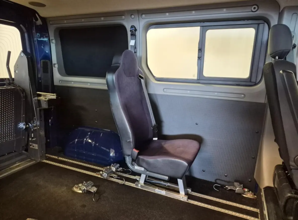 L1H1 Rolstoelbus Automaat (airco)