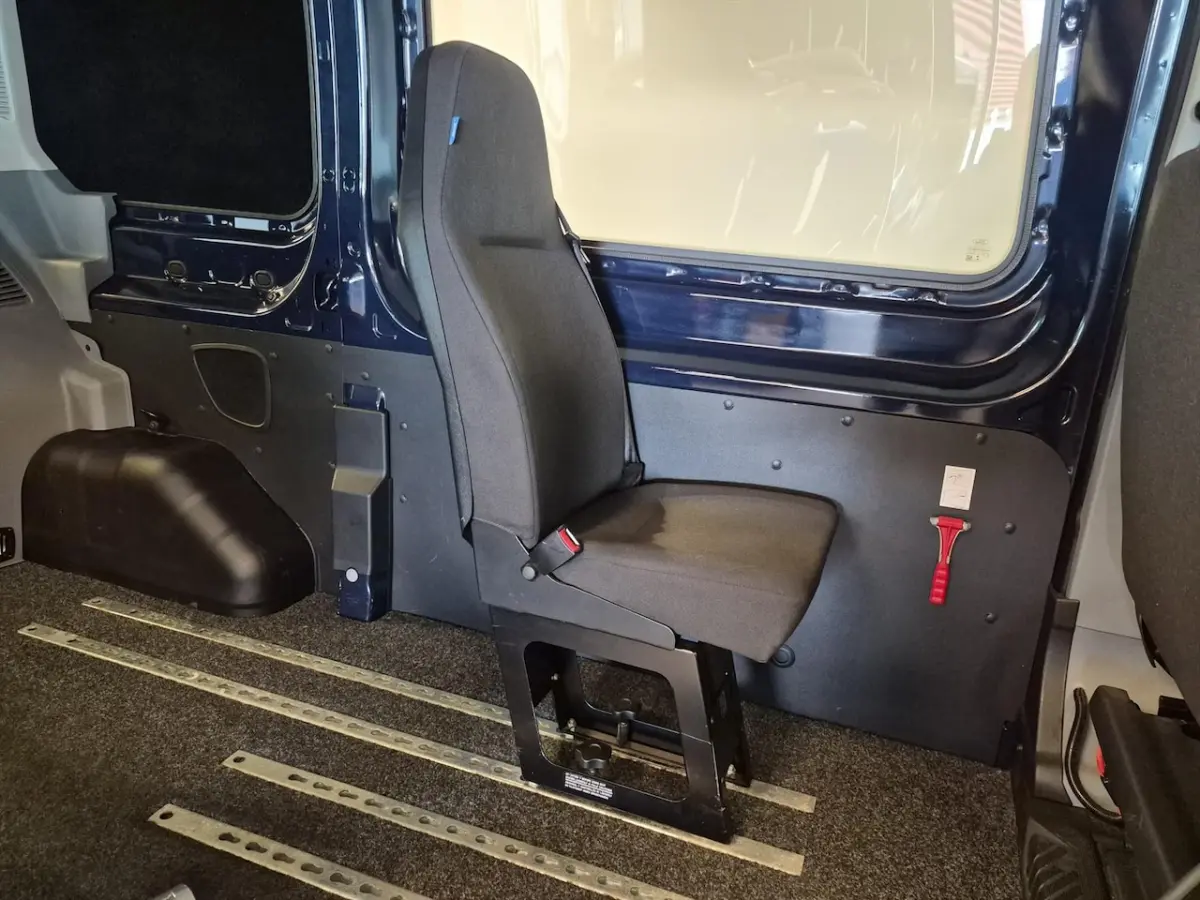 L2H2 Rolstoelbus 2+1 (Airco)