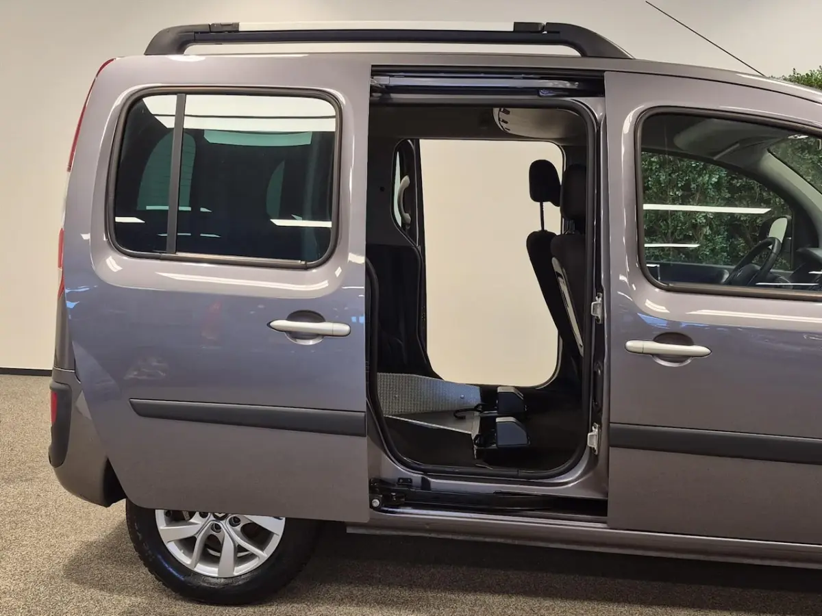 Rolstoelauto Automaat