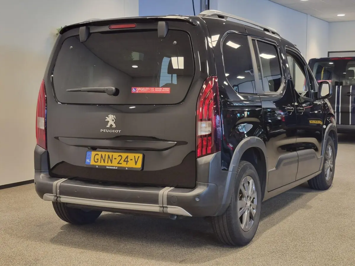L1 Rolstoelauto Automaat 4+1