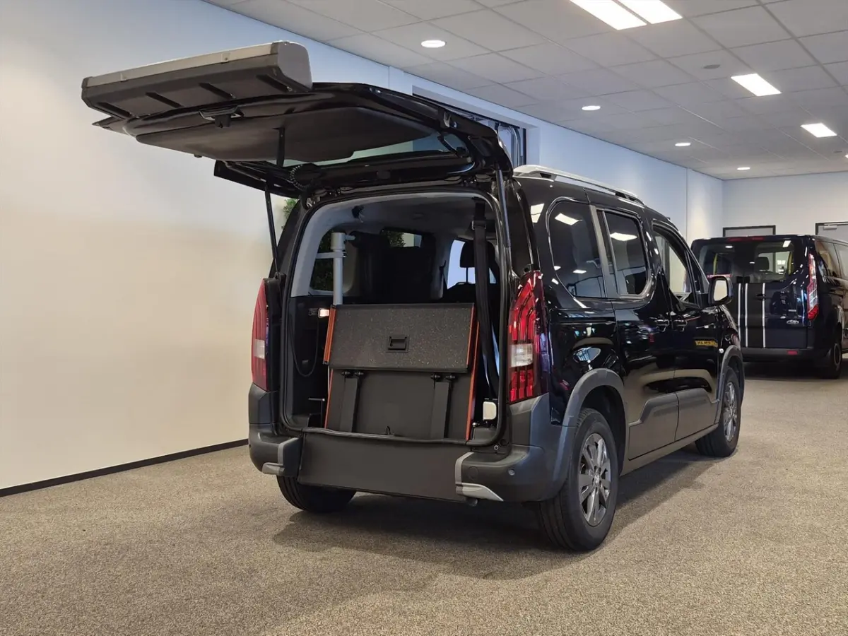 L1 Rolstoelauto Automaat 4+1