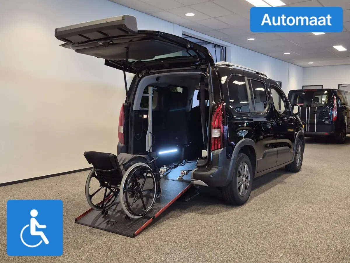 L1 Rolstoelauto Automaat 4+1