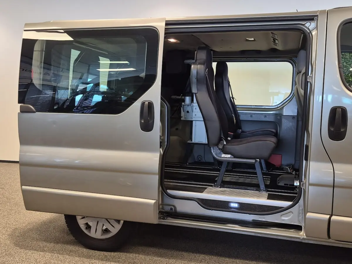 L1H1 Rolstoelbus Automaat (airco)
