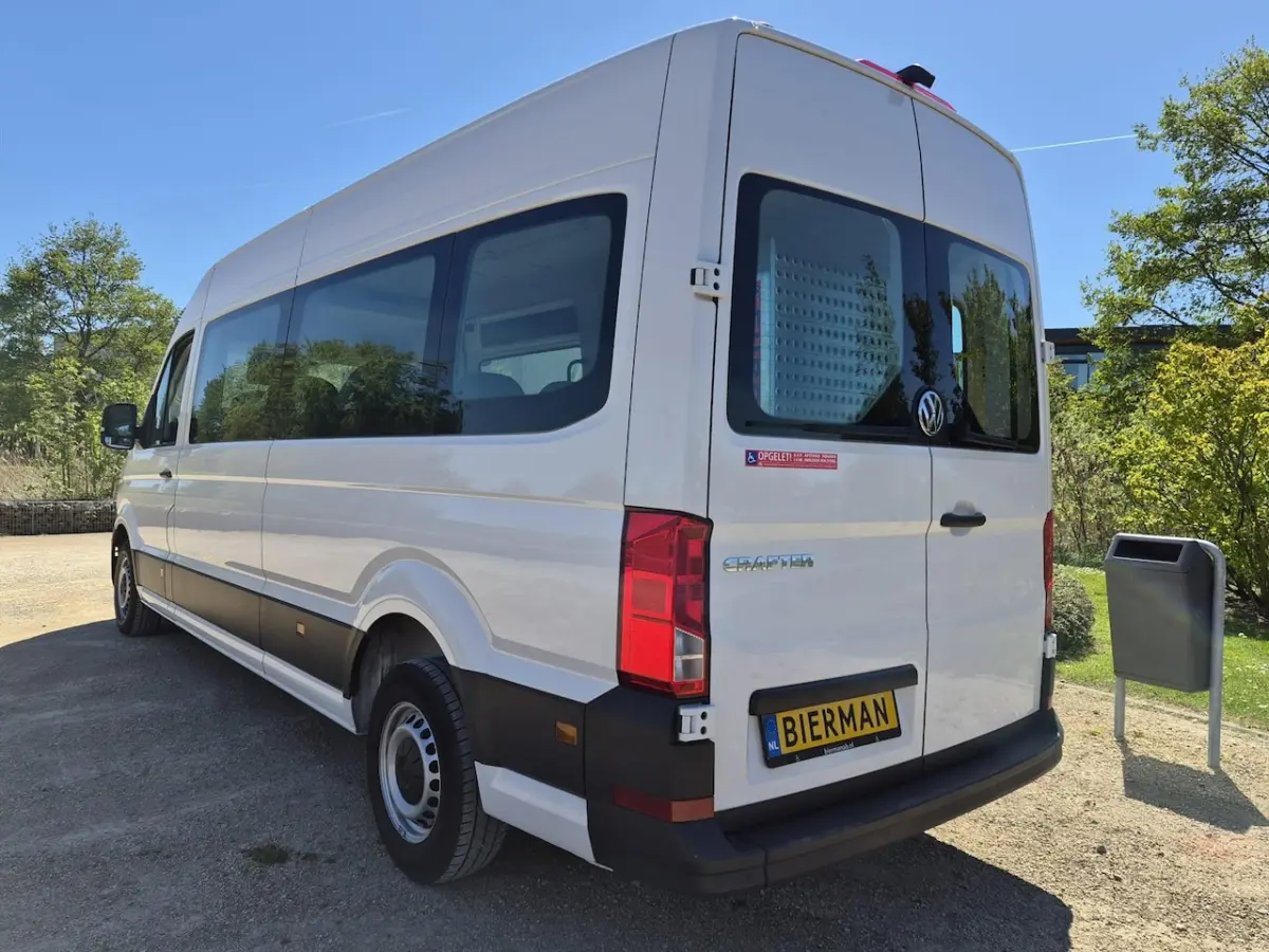 L4H3 Rolstoelbus Groepsvervoer 8+2