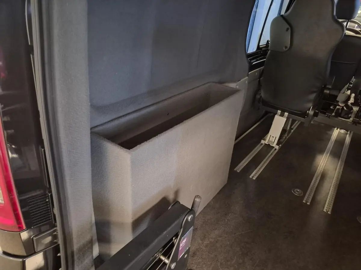 L2H1 Rolstoelbus Automaat (airco) 5+1 - 2x zijschuifdeur