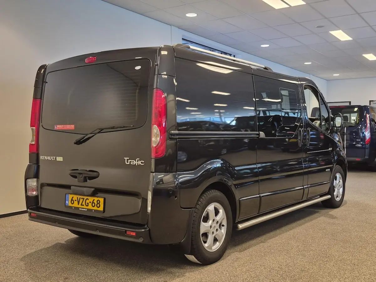 L2H1 Rolstoelbus Automaat (airco) 5+1 - 2x zijschuifdeur