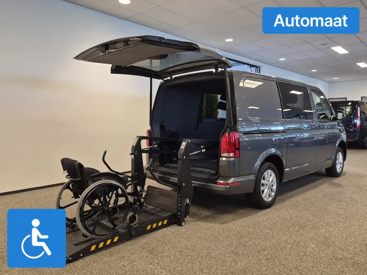 L1H1 Rolstoelbus Automaat - rolstoel achter het stuur (handbediening HBR+SG)