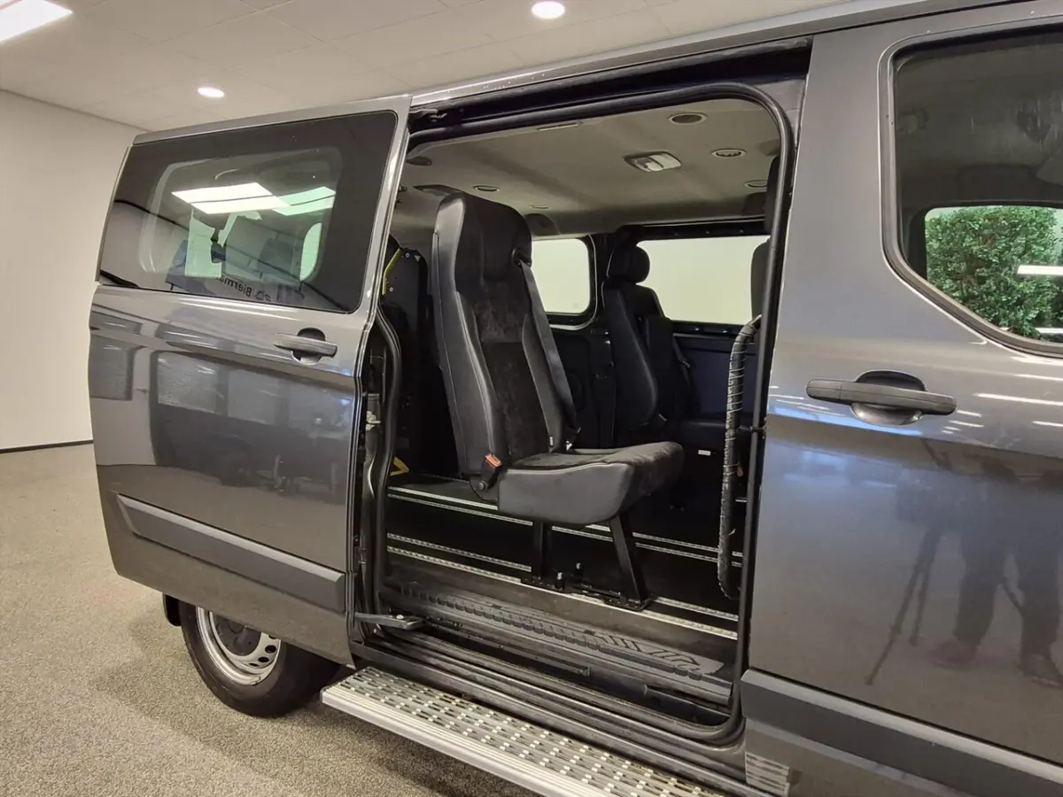 L1H1 Rolstoelbus 4+1 (airco achterin)
