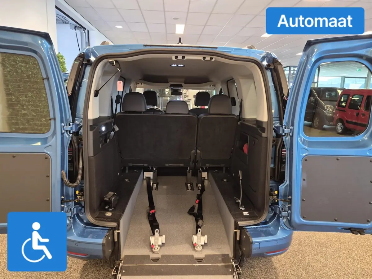 L1 Rolstoelauto Automaat 3+1 of 5+0
