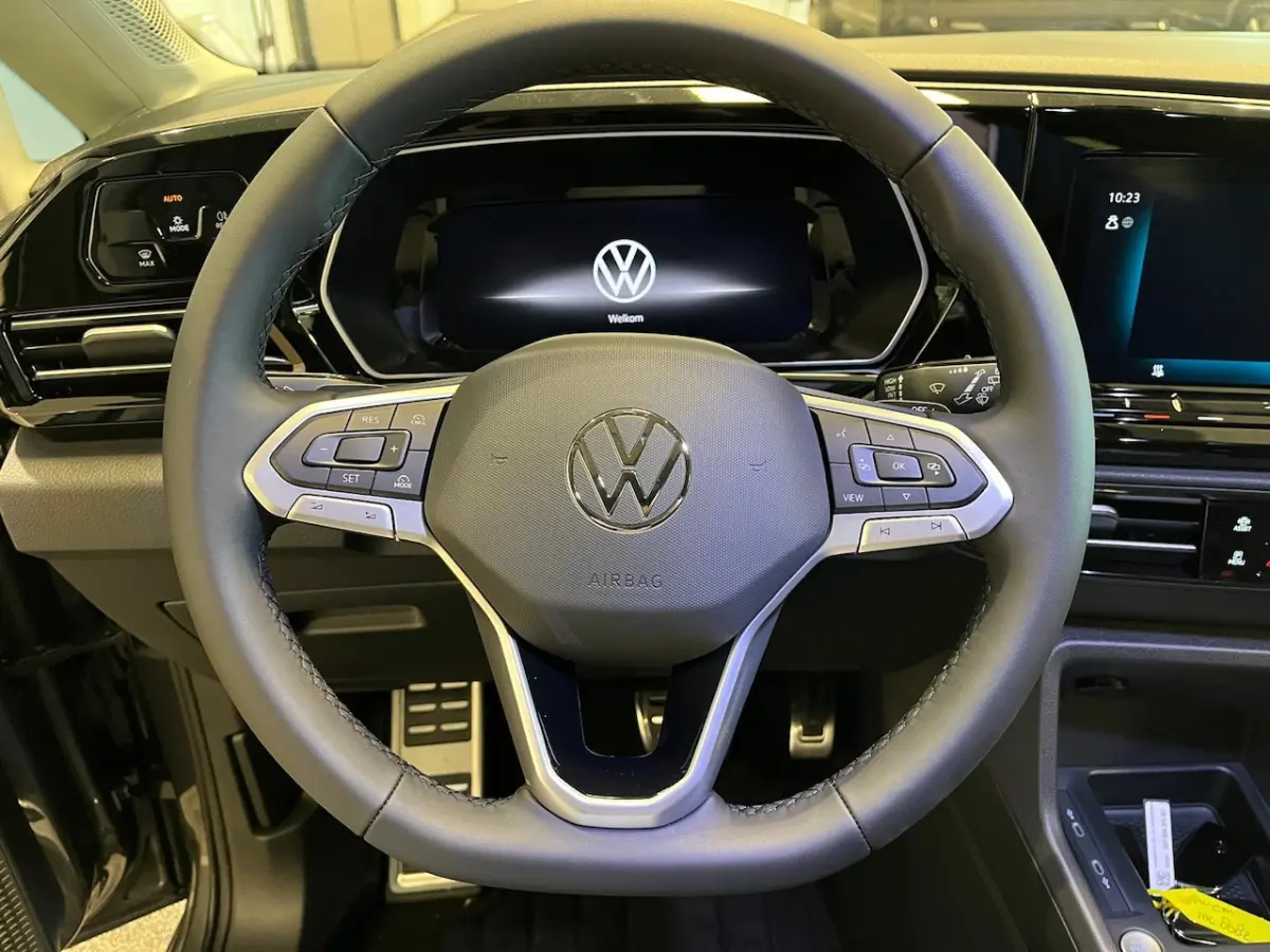 L2 Rolstoelauto Automaat 5+1 STYLE uitvoering PHEV / HYBRIDE