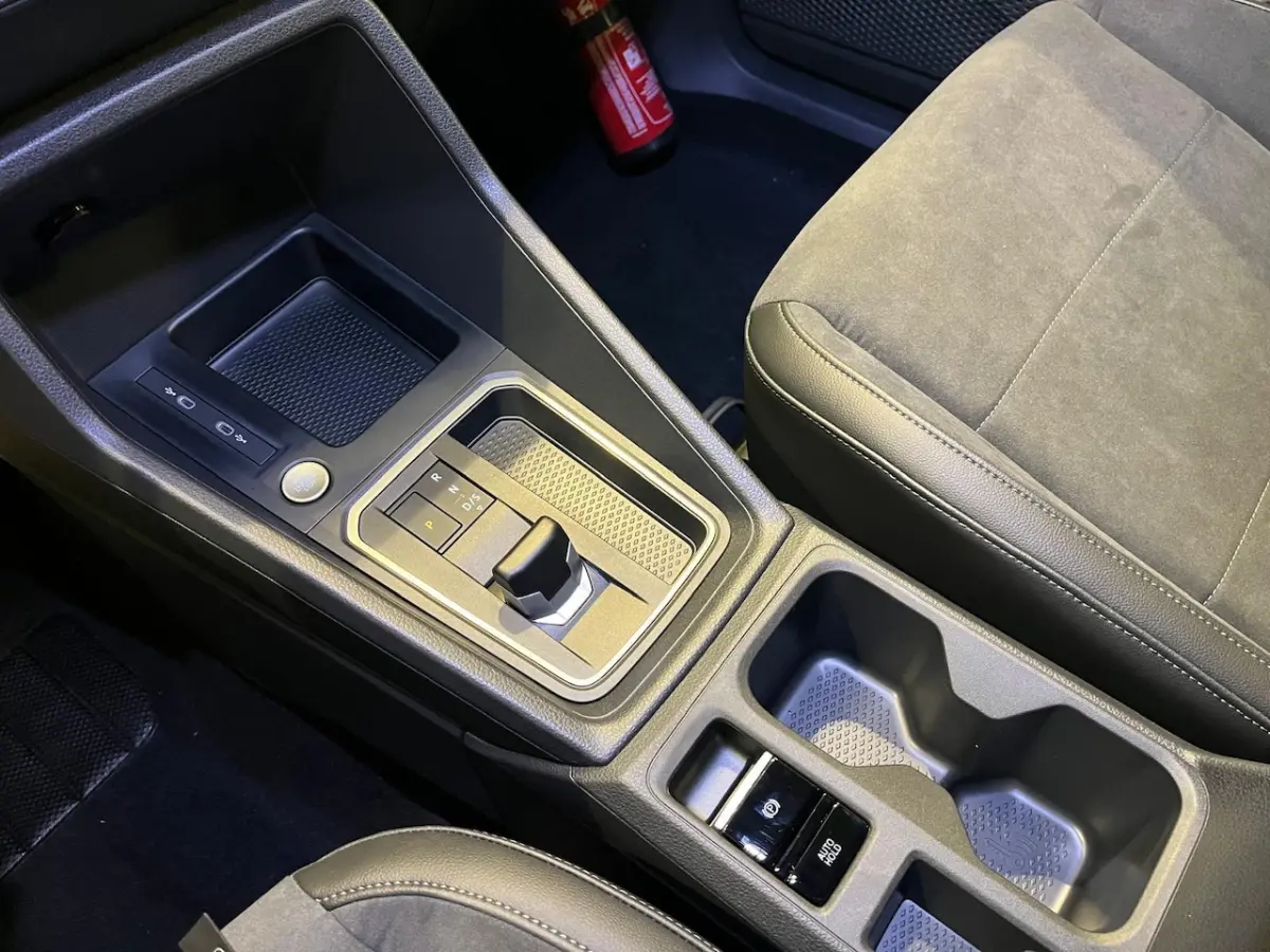 L2 Rolstoelauto Automaat 5+1 STYLE uitvoering PHEV / HYBRIDE