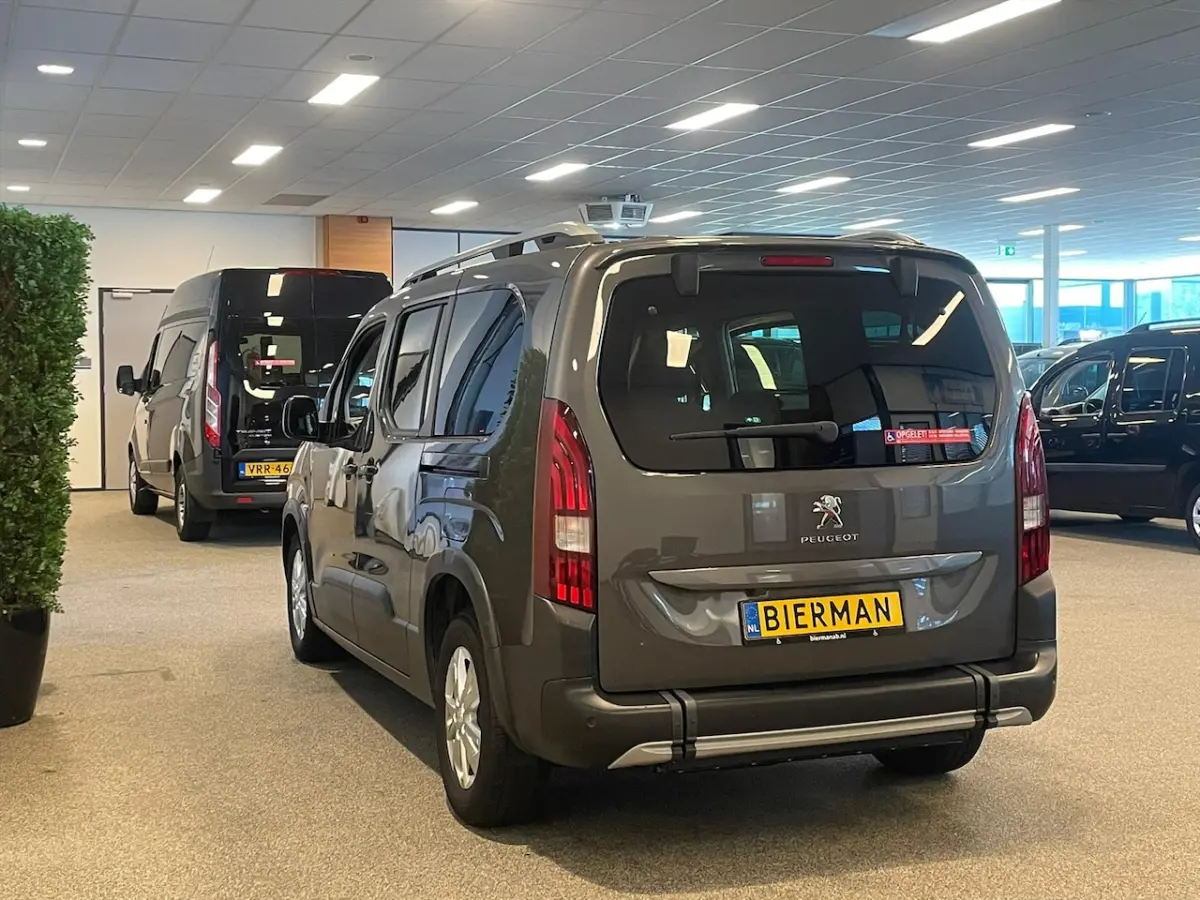 L2 Rolstoelauto Automaat 5+1