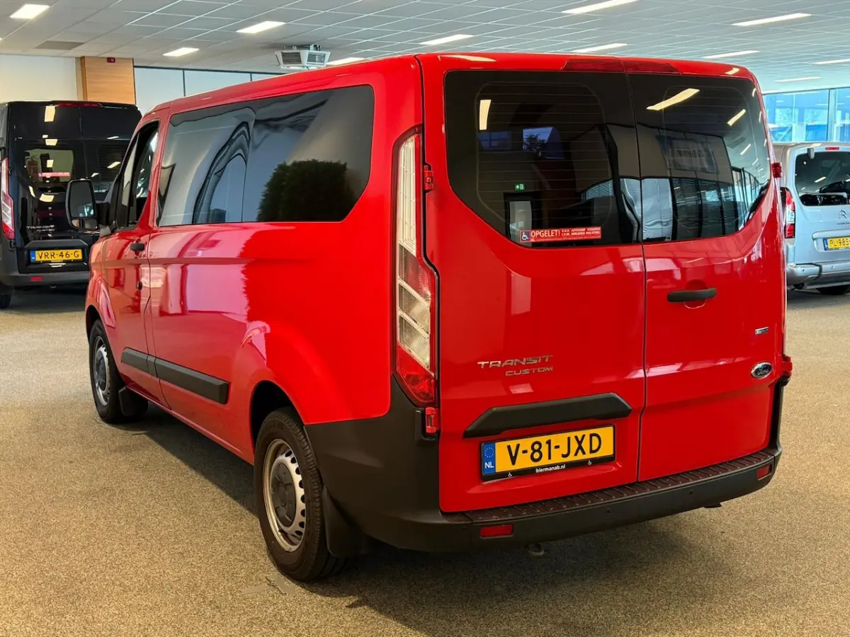 L1H1 Rolstoelbus rolstoel (airco) rolstoel voorin
