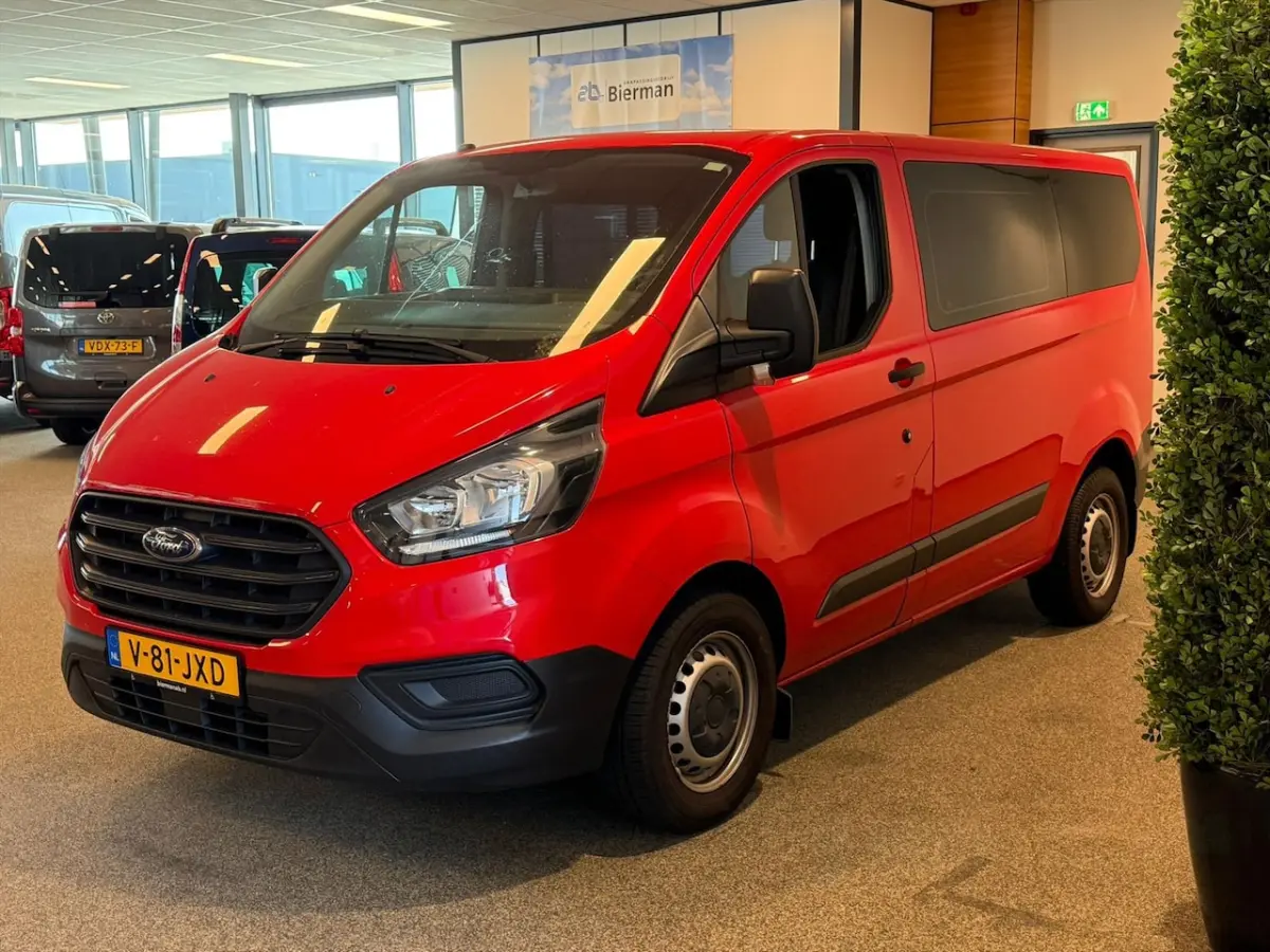 L1H1 Rolstoelbus rolstoel (airco) rolstoel voorin