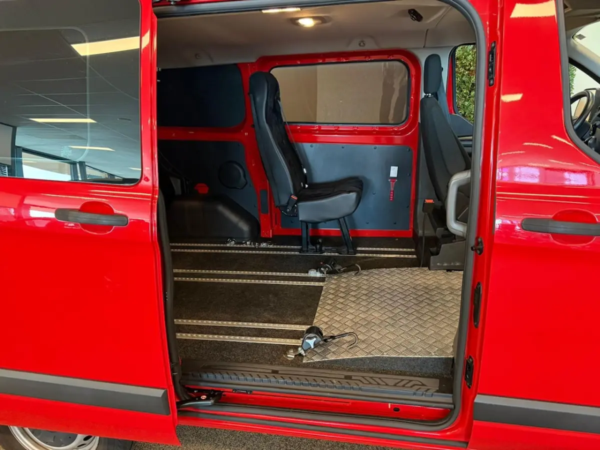 L1H1 Rolstoelbus rolstoel (airco) rolstoel voorin