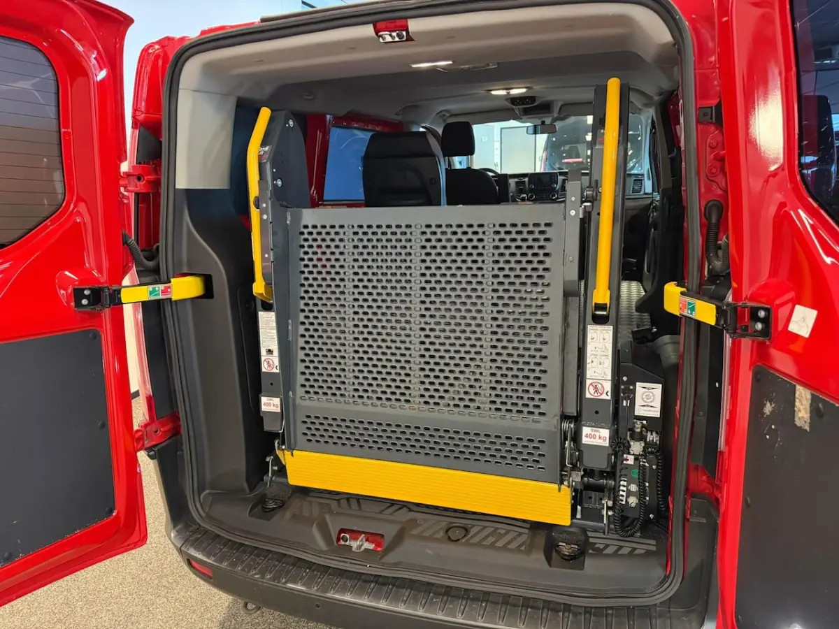 L1H1 Rolstoelbus rolstoel (airco) rolstoel voorin