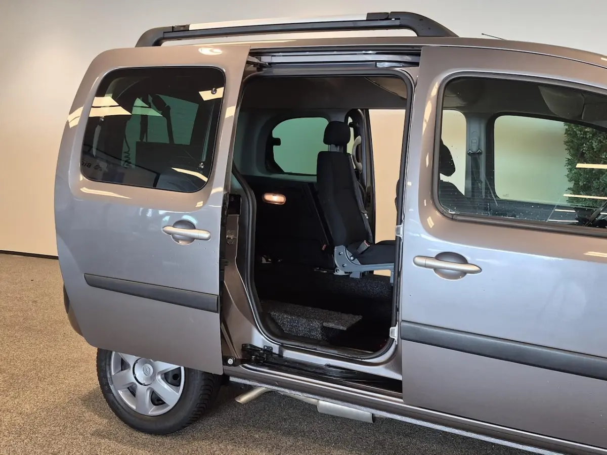 Rolstoelauto XXL 3+1 Lier