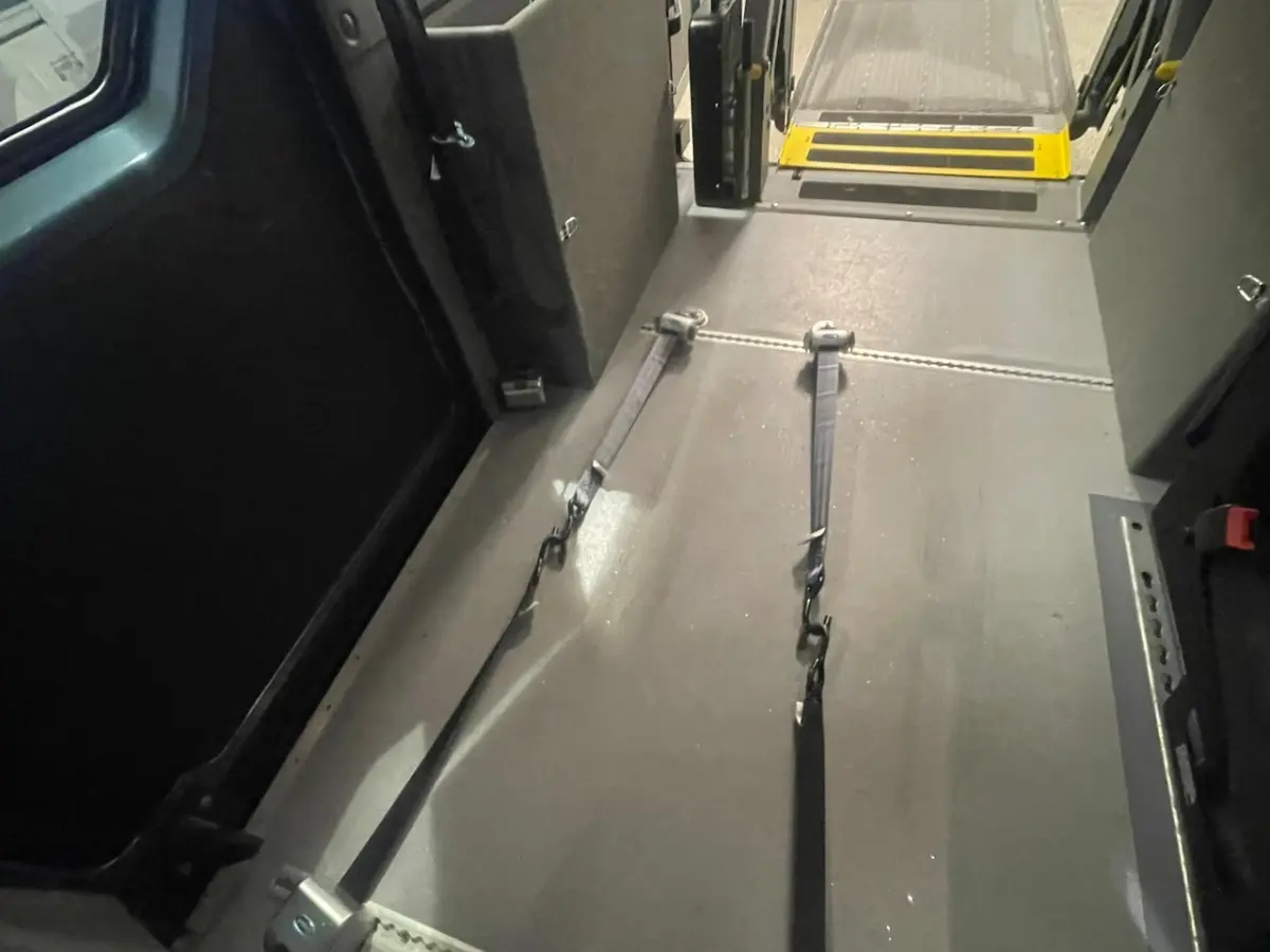L1H1 Rolstoelbus (Airco achterin)