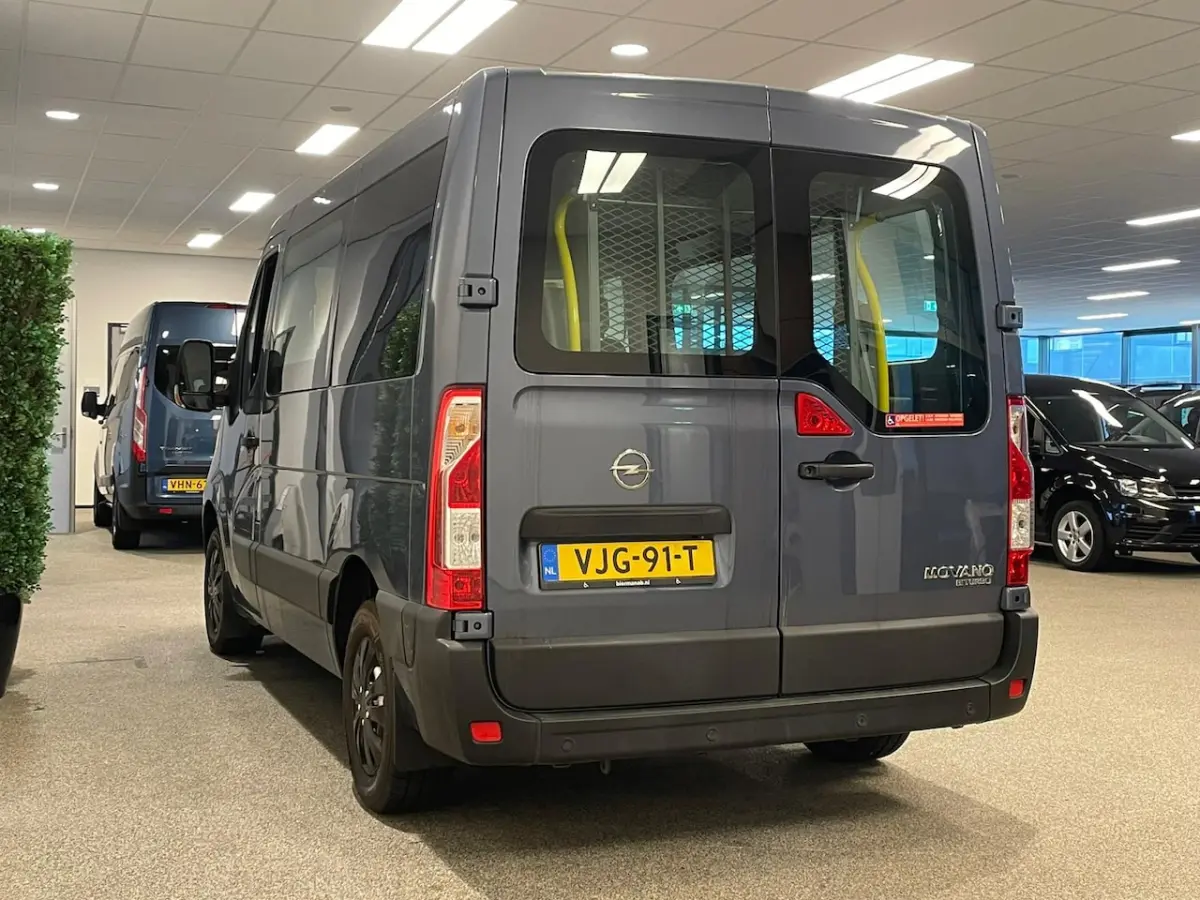 L1H1 Rolstoelbus (Airco achterin)