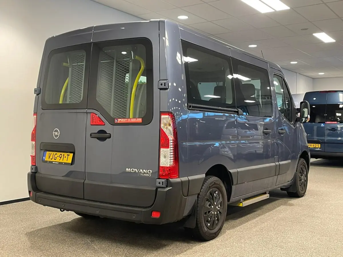 L1H1 Rolstoelbus (Airco achterin)