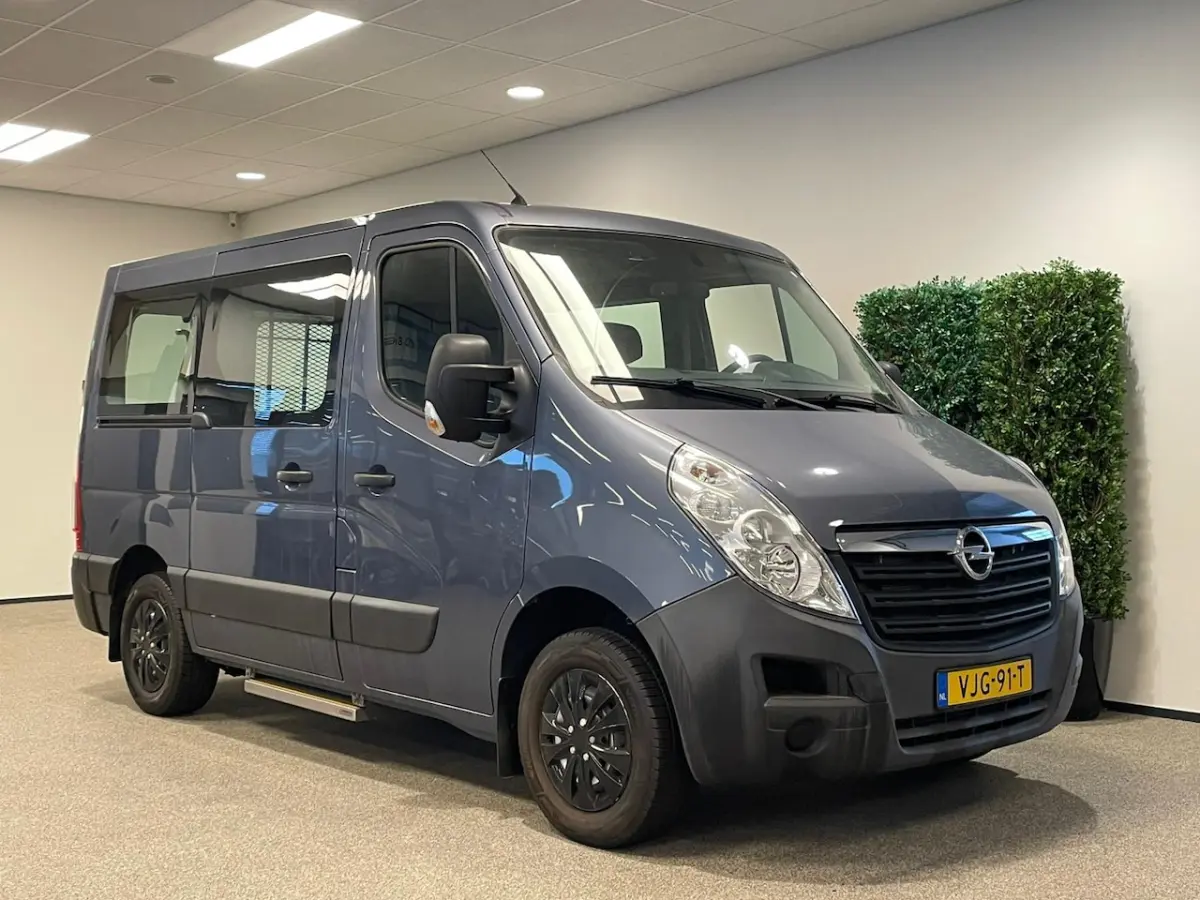 L1H1 Rolstoelbus (Airco achterin)