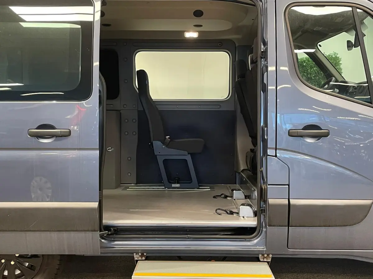 L1H1 Rolstoelbus (Airco achterin)