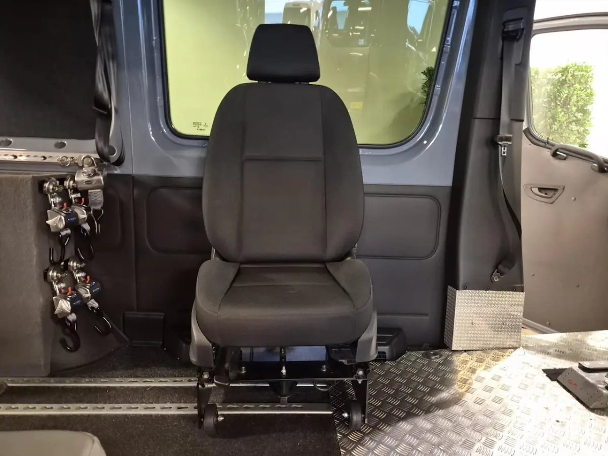 L1H1 Rolstoelbus Automaat - Zelfrijder