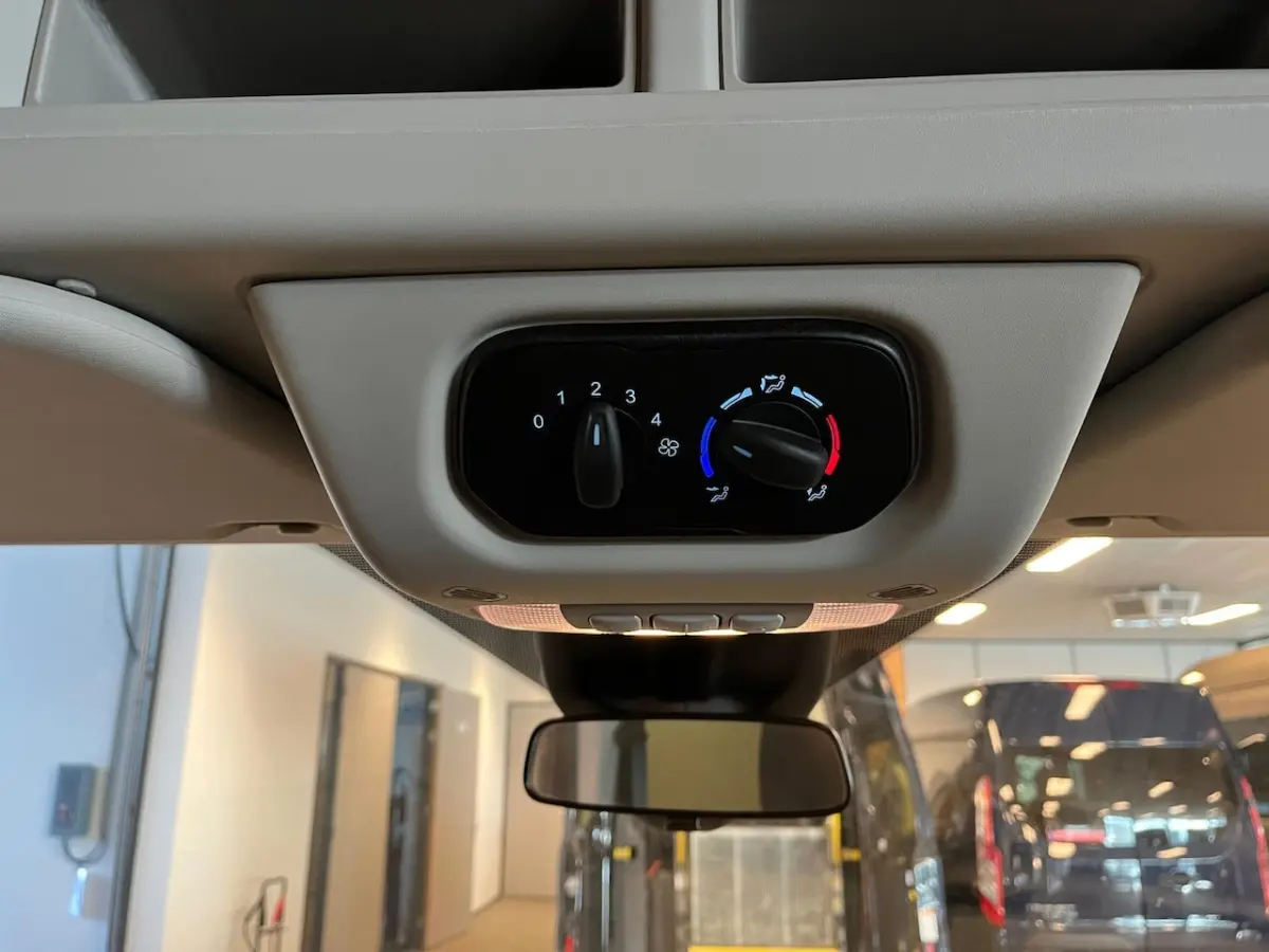 L2H2 Rolstoelbus rolstoel geschikt
