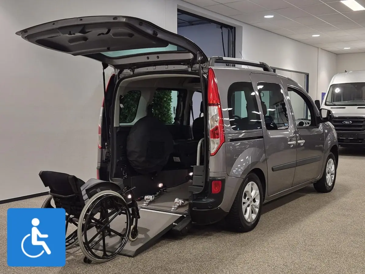 Tech Rolstoelauto Luchtvering 4+1