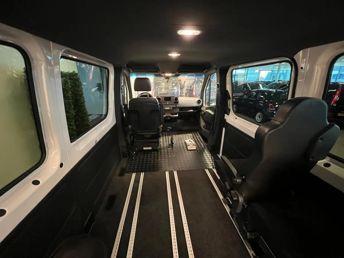L1H1 Rolstoelbus Automaat