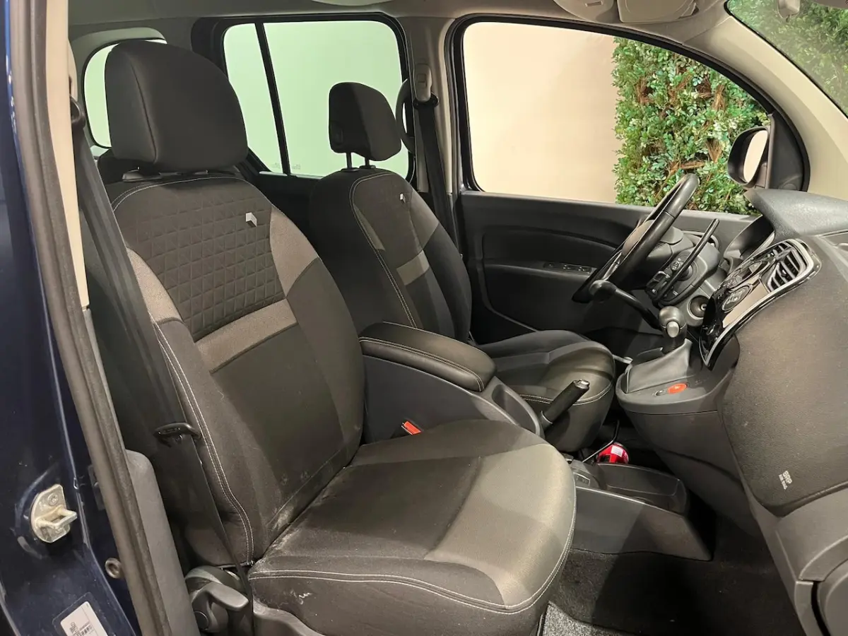 Rolstoelauto Automaat + Luchtvering + Handbediening HBR+SG