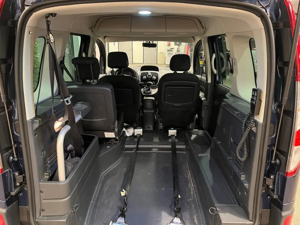 Rolstoelauto Automaat + Luchtvering + Handbediening HBR+SG