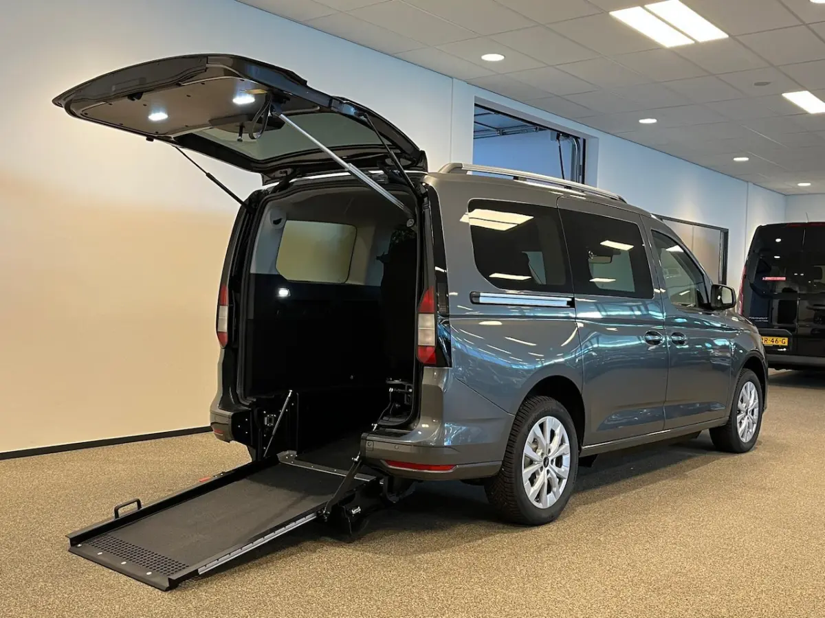 L2 Rolstoelauto Automaat Rolstoel voorin - Zelfrijder of meerijder