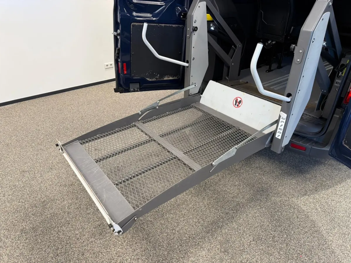 L2H2 Rolstoelbus (airco achterin)